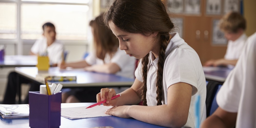 Our popular series of webinars returns! Kicking things off, we have <a href="/LynneBianchi/">Prof Lynne Bianchi</a> and <a href="/priscigeeks/">Primary Science Geeks</a> joining us to discuss the recent SEERIH report on bridging the primary and secondary transition.

Find out more and book your place: ow.ly/WzVx50KLLIF
#SciEd #PriSci #ASEChat