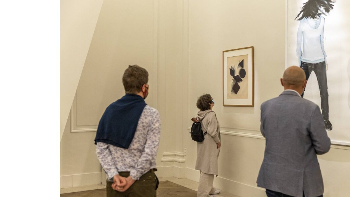 Exposition de la collection artistique de la Province de Liège au Théâtre de Liège dlvr.it/SYf0jS