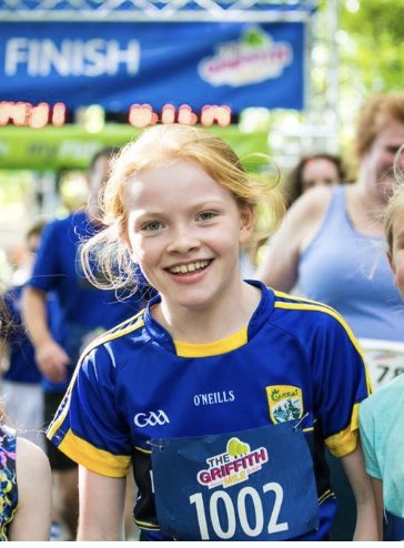 ailfol27's tweet photo. When the  #GAF2022 returns for your 10th Birth-day; then you have no other choice but to wear the #crestofchampions  👏🏻🏃🏼‍♀️😆💚💛
@GriffithMile
 @Kerry_Official 
#griffith #mile #AthleteOfTheWeek #family #niece #godchild #bias https://t.co/JLOBE6r6WT