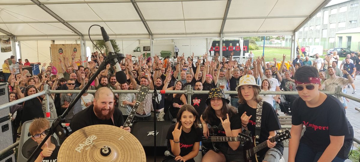 Gracias por vuestro apoyo!! #FeneRock #keepers #vivaelrock