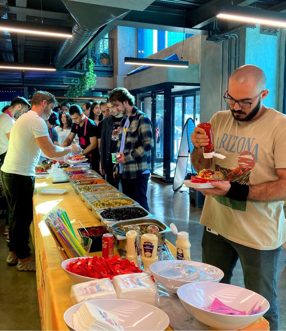 solviads's tweet photo. A delicious break from work!
As the Solvia family, we had a pleasant and delicious time by giving a short break from work with unlimited warm baked potatoes with plenty of toppings.😋🤌🏻
We are already looking forward to our next event!
#Solvia #LetsEnjoyTogether https://t.co/8bmDTd3mSQ