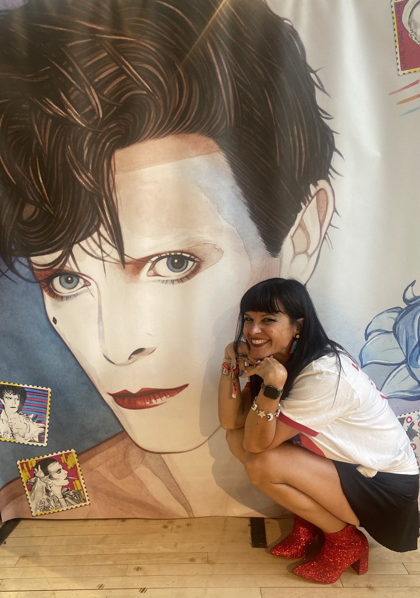 <a href="/QuietSeclusion/">Nick Smart</a> <a href="/BowieConvention/">David Bowie World Fan Convention</a> I’d like that Time Machine I ordered!! Liverpool was so precious! Bowie World Family 🖤 #bowieconventionliverpool #bowieconvention #itsabowielife #davidbowie