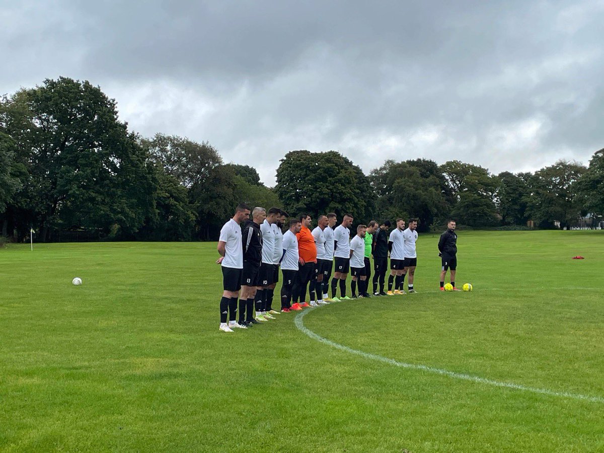 Minute of silence for the late Queen Elizabeth 2nd Fc Romania 6-2 Lea United
Goals
Alex Bulgaru ⚽️⚽️⚽️⚽️
Gabriel Ciolacu⚽️
Andrei Croitoru⚽️