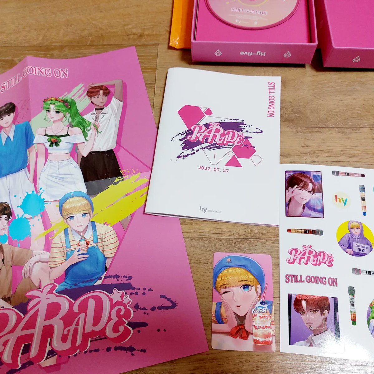 gnssudpdylove's tweet image. Hy-Five 3집 실물앨범이 드디어 왔구나 🥰😍
쿠르랑 요쿠 완전 귀엽다 ㅋㅋ 그리고 앨범 퀄리티가
완전 고퀄이다 고퀄이야.퍼레이드 앨범 흥해라 프레딧도 흥해라!
@hyfive_official_ @yysbeast @highlight_auent 
#hyfive #하이파이브 #프레딧 #한국야쿠르트 #양요섭 #요쿠 #쿠르