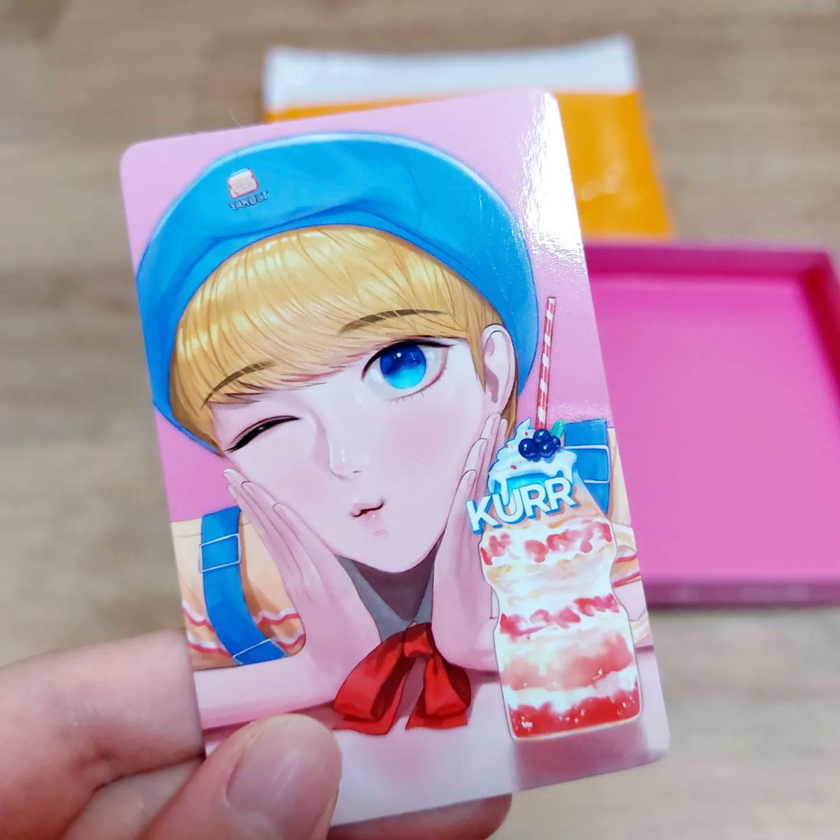 gnssudpdylove's tweet image. Hy-Five 3집 실물앨범이 드디어 왔구나 🥰😍
쿠르랑 요쿠 완전 귀엽다 ㅋㅋ 그리고 앨범 퀄리티가
완전 고퀄이다 고퀄이야.퍼레이드 앨범 흥해라 프레딧도 흥해라!
@hyfive_official_ @yysbeast @highlight_auent 
#hyfive #하이파이브 #프레딧 #한국야쿠르트 #양요섭 #요쿠 #쿠르