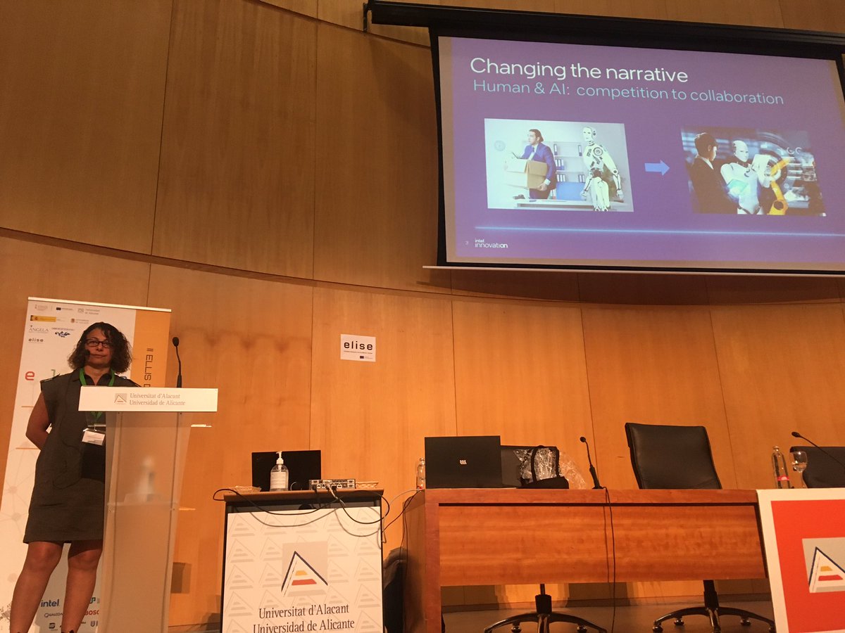 nuriaoliver's tweet image. #eds2022 @ELLISAlicante First keynote by @lamanachman #ai4humanity
