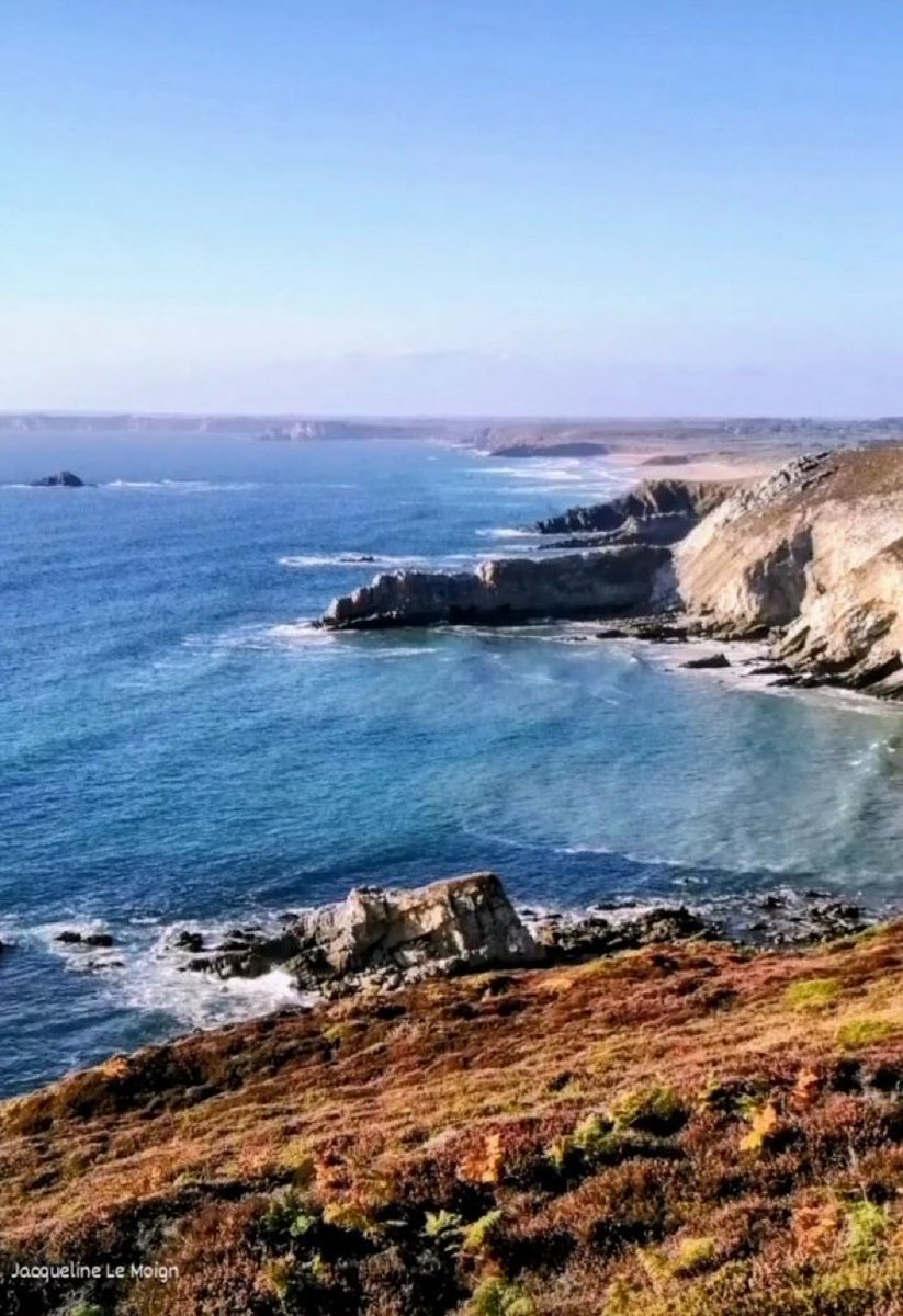 BreizhWeCan's tweet photo. 🌊 L’écume du jour 😉
#MagnifiqueBretagne
RT @JacquelineMoig2 Presqu'île de #Crozon
C'est la fin de l'été 💙☀️💙
La plage de la Palue, Lostmarc'h, la pointe de #Lostmarch et la pointe de Dinan... 🤗😍 https://t.co/xxFDpPUG02