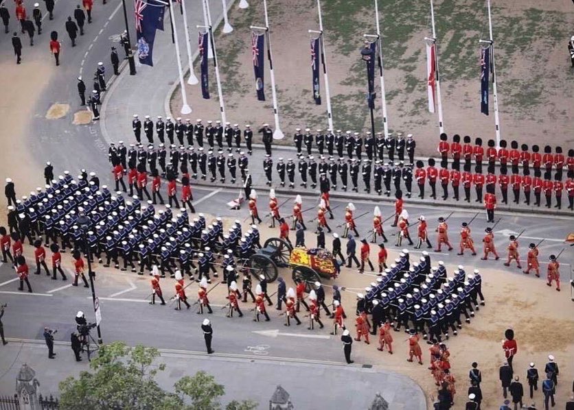 loucollsport's tweet photo. Yesterday the world said goodbye to Her Majesty Queen Elizabeth II

Thank you to all the armed forces, especially the @lborocollege alumni that were apart of the funeral procession of Her Majesty Queen Elizabeth II https://t.co/uRH4pobDQc
