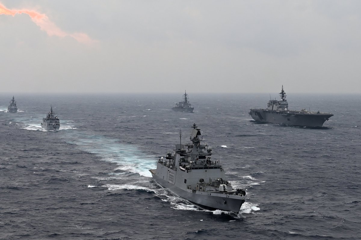 jmsdf_pao_eng's tweet photo. 11-17 SEP, #IPD22 the first surface unit conducted a 10th anniversary of Japan-India Maritime Bilateral Exercise (JIMEX 2022) with @indiannavy . JMSDF and Indian Navy will enhance interoperability through JIMEX2022, together will contribute to realizing a #FOIP.
🇮🇳🤝🇯🇵 https://t.co/h8pze86330