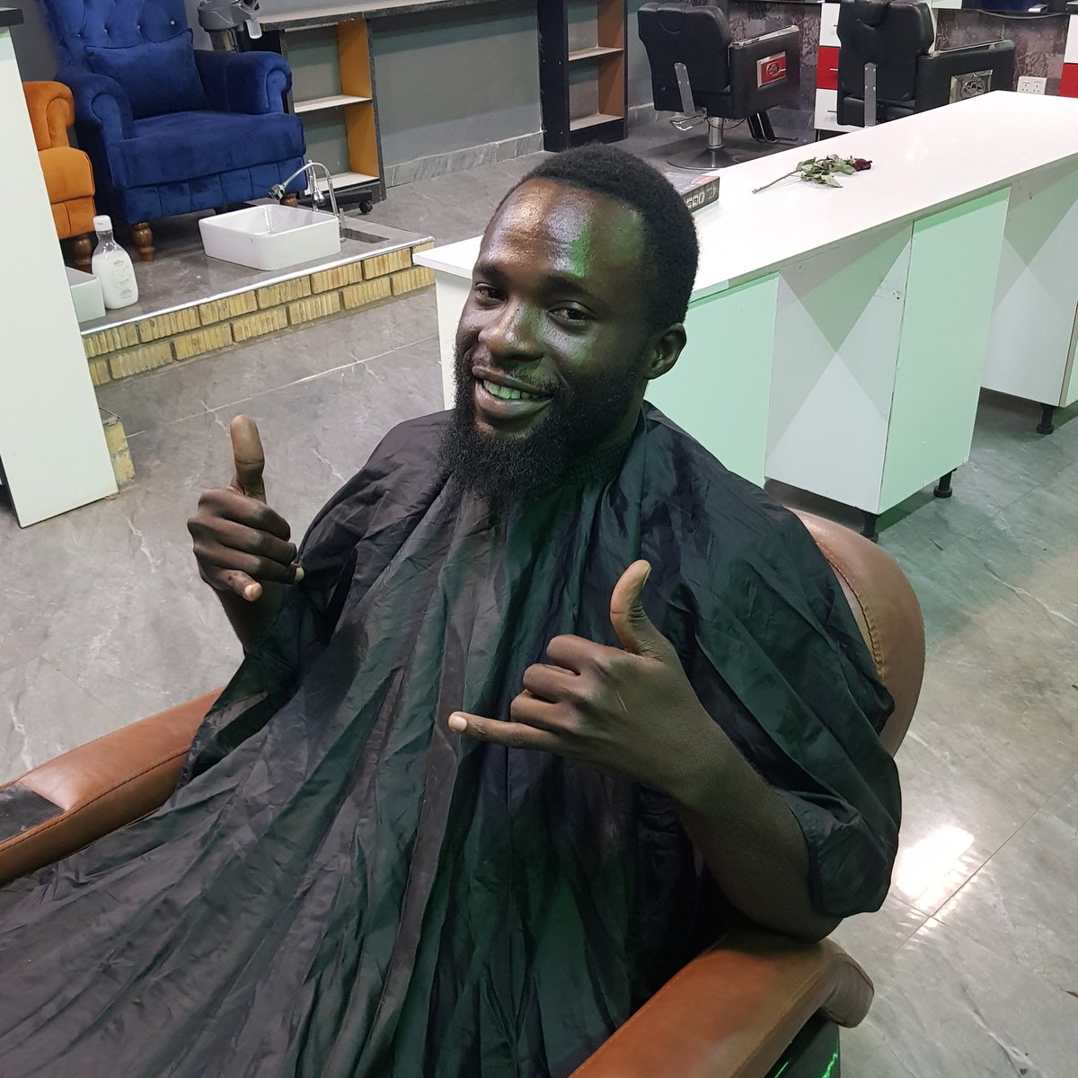 Ghxtt0Plat0's tweet photo. Yesterday I got the first haircut at our soon to be opened Beauty Parlor. 

GOD DID! 😇 https://t.co/V9d60kare0