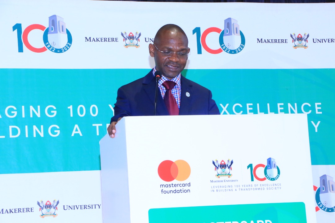 MCFeLearningMak's tweet photo. According to Prof. @UmarKakumba digital learning is convenient,  students can access content whenever they need it and is proficient. This is something we should all embrace.  @MaKCEES @DICTSMakerere @Makerere https://t.co/K9JV44MZnG