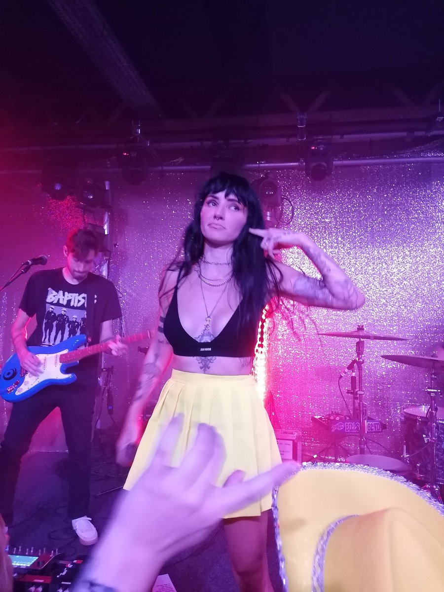 BrynmorP's tweet image. Had the most wonderful and life-affirming conversation with @lights last night - she deserves some credit for me being where I am today and is one of the kindest, sweetest people in the world. Thank you for your time and for listening to me. Here's my favourite pics from the show