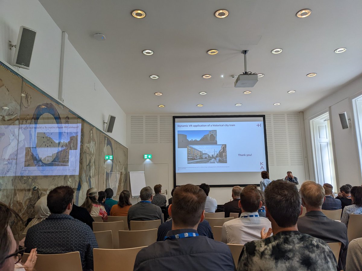 StandaPopelka's tweet photo. Third day of #eurocarto2022 starts with VR presentations... https://t.co/XGmNwZs5BG