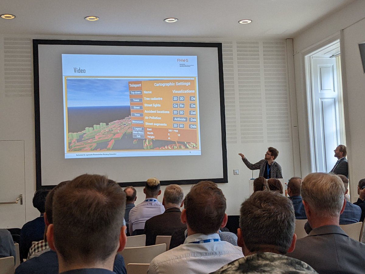 StandaPopelka's tweet photo. Third day of #eurocarto2022 starts with VR presentations... https://t.co/XGmNwZs5BG