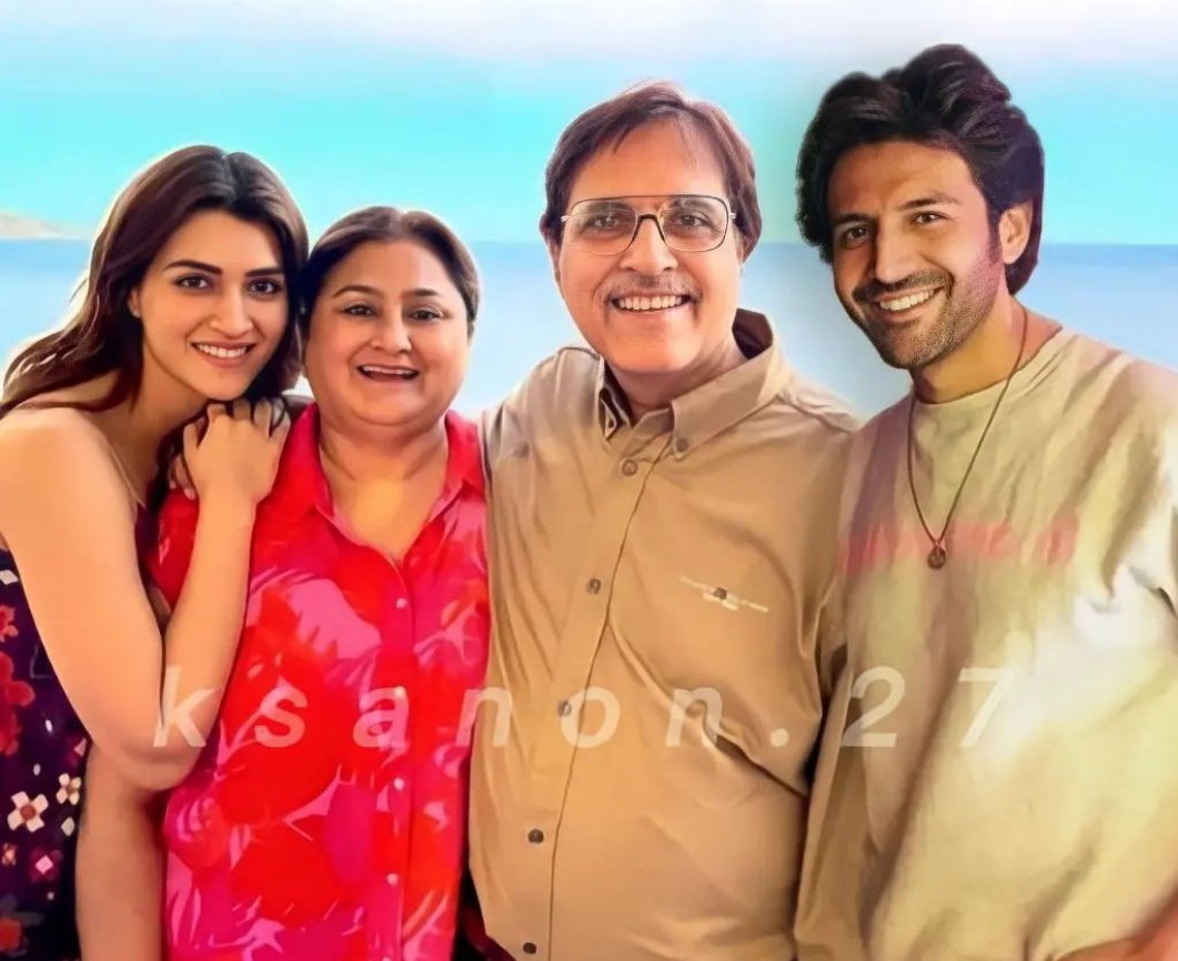 sabasayswhatt's tweet photo. just want this to happen in real life asap.✨❤️
fingers crossed.🤞🏻

#KartikAaryan • #kariti • #KritiSanon https://t.co/gzXg8ft6EA