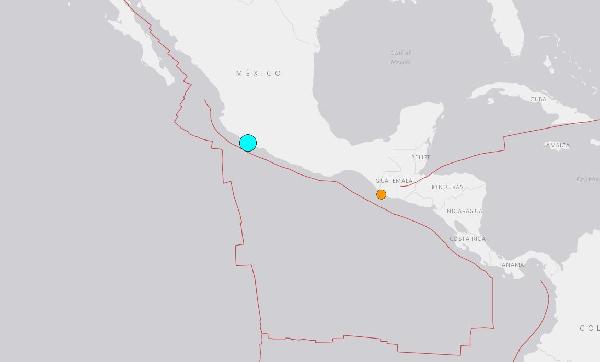 medyapollscom's tweet photo. Meksika’nın Michoacan eyaletinin Büyük Okyanus kıyısında 7.6 büyüklüğünde deprem meydana geldi.
ABD Jeolojik Araştırmalar Kurumu'ndan (USGS) yapılan açıklamaya göre, Meksika'da 7.6 büyüklüğünde bir deprem meydana geldi.

https://t.co/uSDxp9MOvF https://t.co/ajiwsk38JB