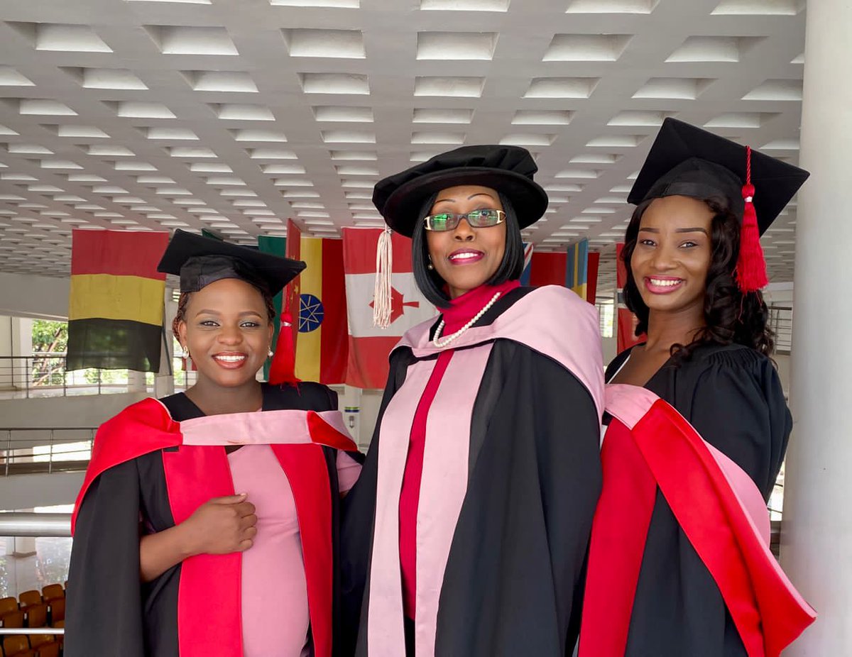 EaCenit's tweet photo. Boost you career with a Master’s degree in Embedded and Mobile Systems by applying for the 5th cohort of #EMoS programme. #Female and #youth applicants across #EAC 🇹🇿🇷🇼🇺🇬🇨🇩🇸🇸🇧🇮🇰🇪, in the field of #STEM are highly encouraged to apply 
Link: https://t.co/JoxYHad2Xt https://t.co/0yUPkjmaNn