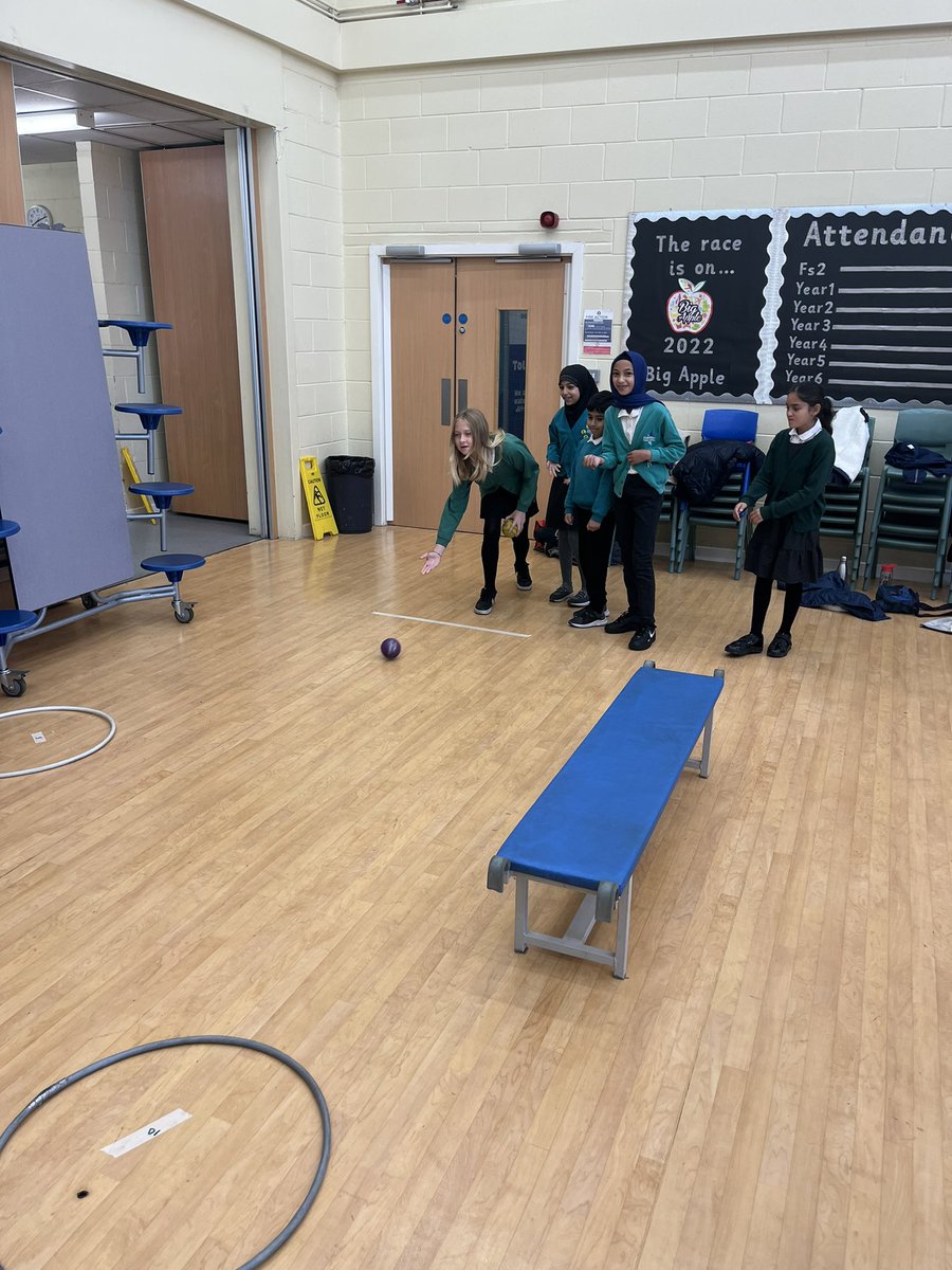 ColeridgeSchool's tweet photo. We love some inter-school competition at breakfast club. Also, competitive boccia to earn some team points. Thank you to @heald_mr for all the advice on fun games to start the day.❤️❤️ https://t.co/1KS4NoXeMU