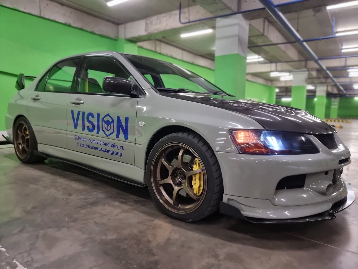 visionchain_ru's tweet photo. 🔥🔥🔥Legendary collectible car in support of Vision💪🏻💪🏻💪🏻 https://t.co/W9GGfpZJ2a