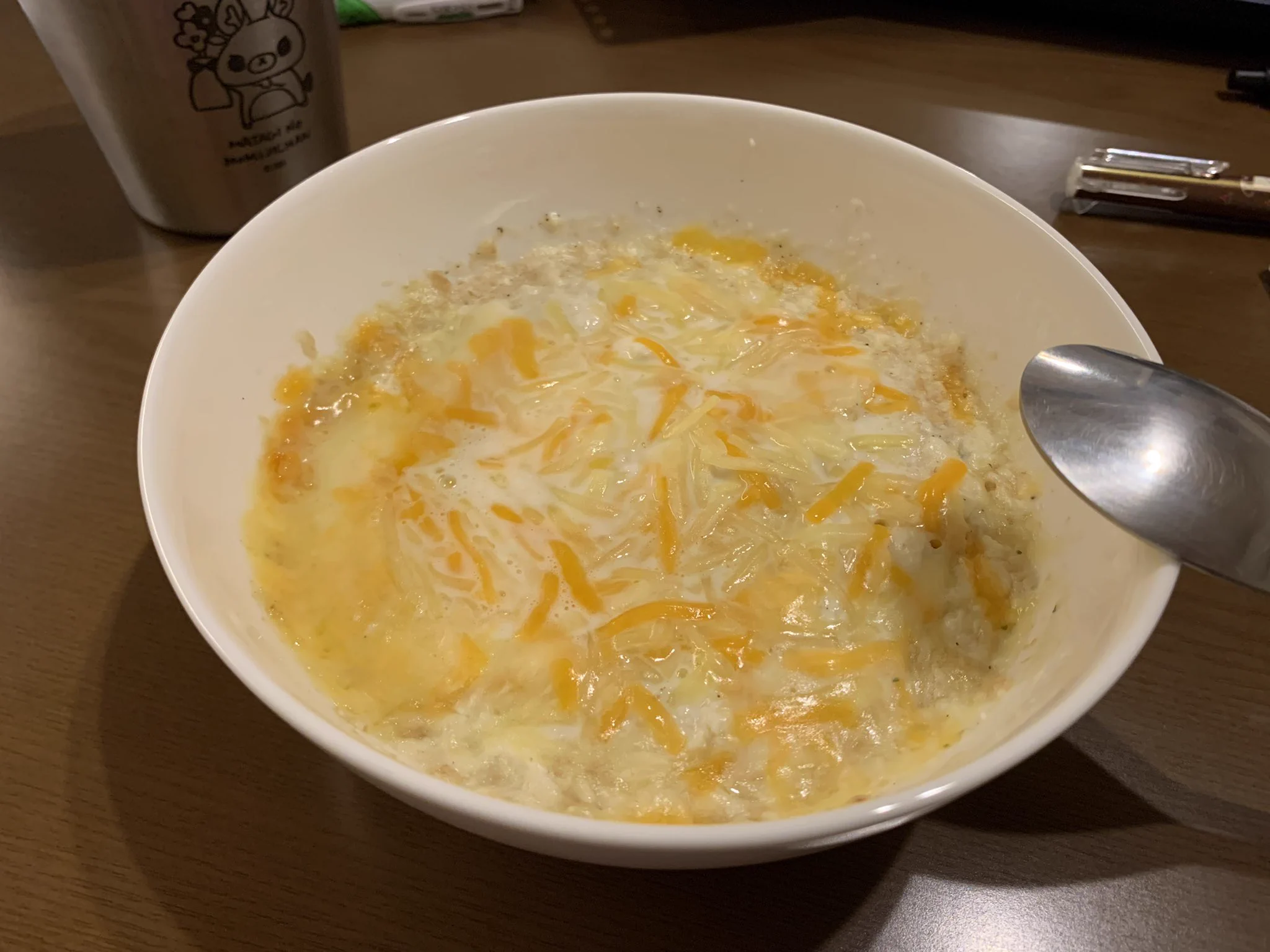 作ってみた(๑'ڡ'๑)
(ベーコン無し＆牛乳バージョン)
お皿の高さが高くてトースター入らんかった...（´-`）.｡oO
ベーコンないとやっぱ味に物足りなさがあるね
量はお豆腐130gで大満足( *´꒳`*)  