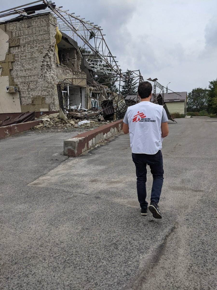 MSF_Ukraine's tweet photo. On 14 Sept @MSF teams assessed the needs of people &amp; health services in #Izium. We donated medicines and equipment to a local clinic to enable it to provide quality care for the next month. The city’s main hospital has been damaged in the fighting, but is still providing services https://t.co/LUZ0WWvAR3