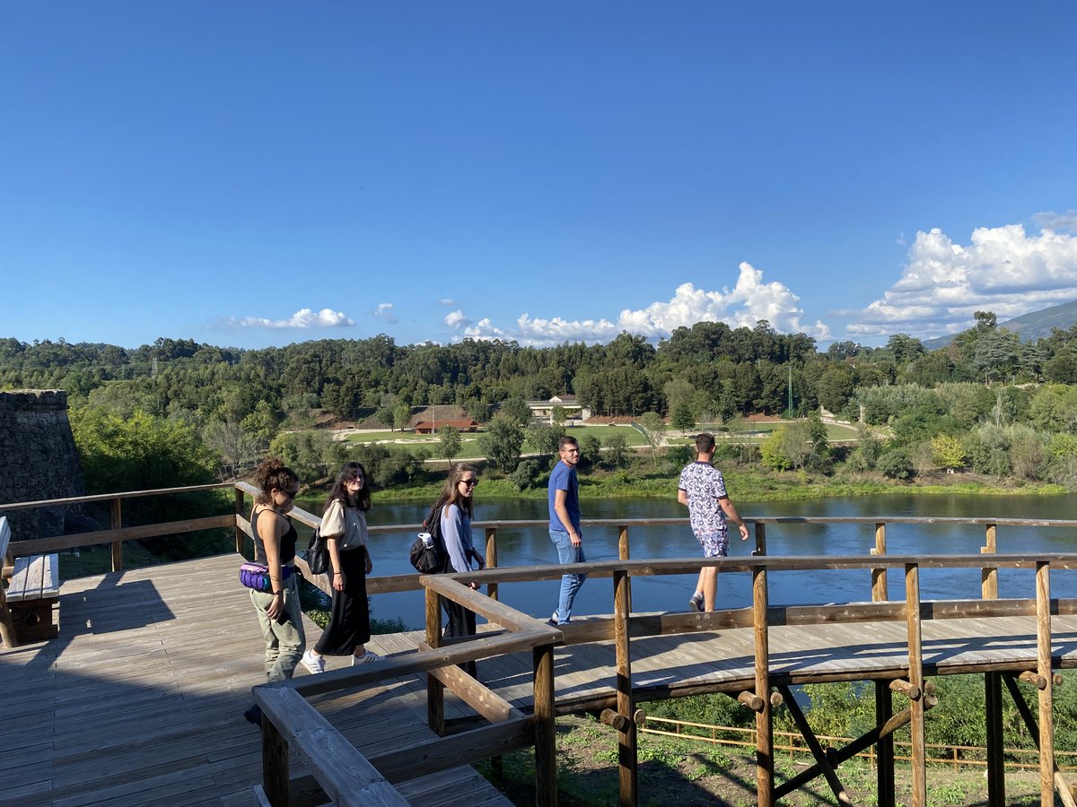 Joao_F_Oliveira's tweet photo. Fantastic #astrogang day off for #Alvarinho #grape #harvesting at my homeland #Monção #moncaoemelgaco
#winesofportugal
#astrocytesrule https://t.co/b3a4FOqIk5