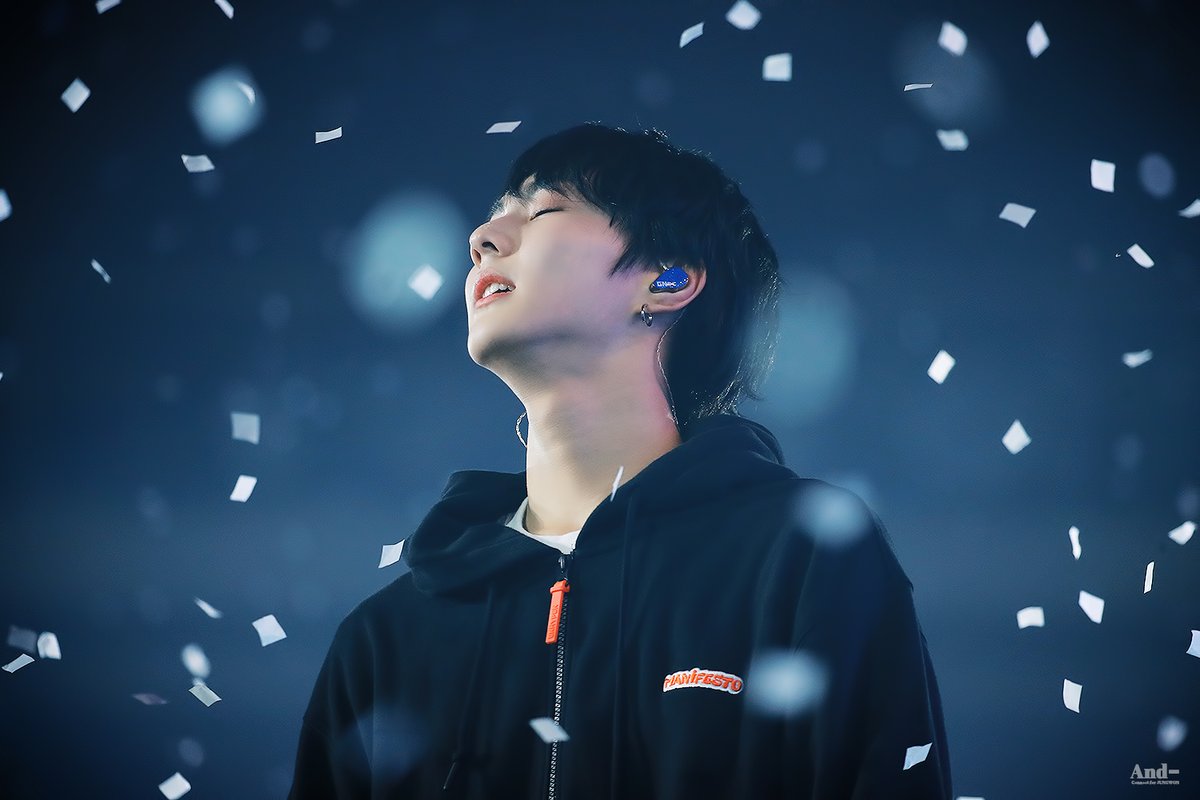 jungwon is right where he belongs — on stage as the leader of enhypen.