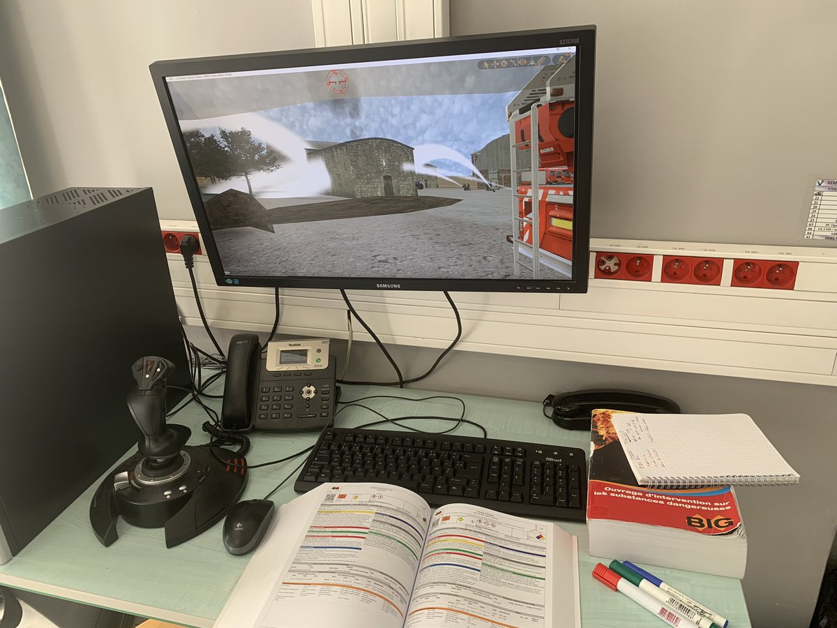 RICHARD_Sy25's tweet photo. La matinée commence fort : 🔥feu de local avec #ammonitrates 🔥🚒💪🏻
3 jours de FMPA #RCH3 à l’@ECASCVALABRE 
Remise en question, mise à jour des connaissances, #retex… 
@SDIS39 
@guyon_j @DaviotVincent @FredTisserant @fabienvincent39 @CyrilFournier39 https://t.co/Dyl2YJHaus