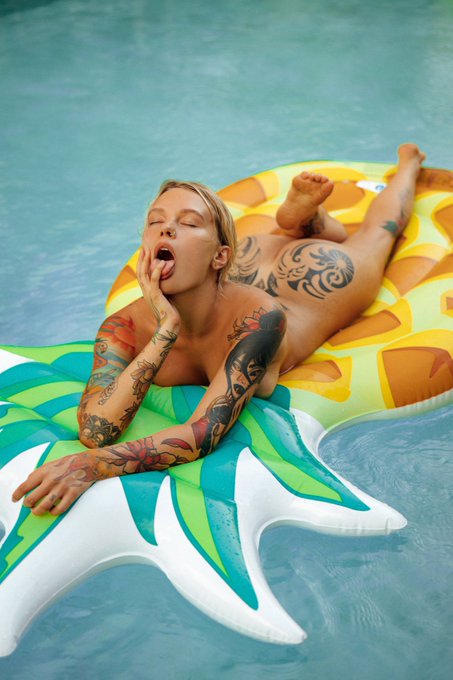 Hey, jump to me! You and I are going to have fun in the water, wet and horny😏😜😜  #OliMoo #onlyfans #horny<a href="/tag/horny"class="tags"><span>#horny</span></a><a href="/tag/boobs"class="tags"><span>#boobs</span></a><a href="/tag/onlyfans"class="tags"><span>#onlyfans</span></a><a href="/tag/onlyfanspromo"class="tags"><span>#onlyfanspromo</span></a><a href="/tag/nsfwtwt"class="tags"><span>#nsfwtwt</span></a>