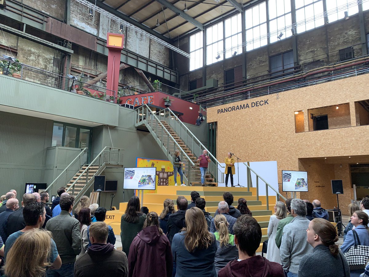 Vandaag zijn alle bouwcollega’s van <a href="/DGMRadviseurs/">DGMR Adviseurs</a> bij elkaar op een bijzondere en kunstzinnige locatie: het #STRAATmuseum in Amsterdam.