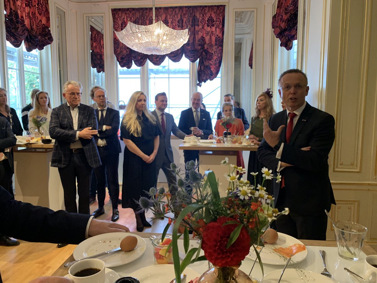 HenkBrinkDr's tweet photo. Den Haag maakt zich op voor #prinsjesdag @SterkNoordNL is er klaar voor. #prinsjesdagontbijt. @snn @provgroningen @provfryslan @ProvDrenthe https://t.co/LFInmkmeqm