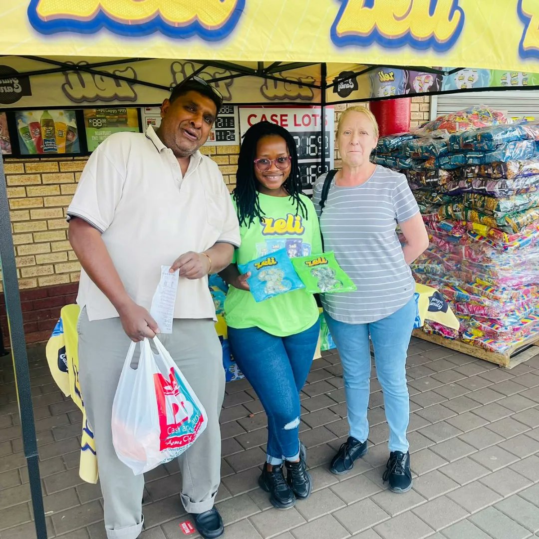 zeli_candy's tweet photo. Zeli, Zeli and more Zeli Candy!🍬😋
#flava #flavourful #zeli #zelicandy https://t.co/mBoBYhK68Q