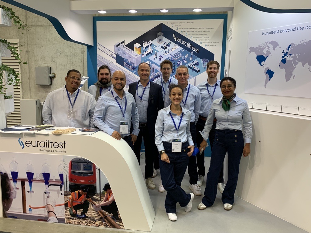 eurailtest's tweet photo. Let's go  💪!

📢The Eurailtest team is ready to welcome you at Innotrans.

▶️See you in Hall A, stand 170

#Innotrans2022 #Berlin #Eurailtest https://t.co/0OpnKitmjS