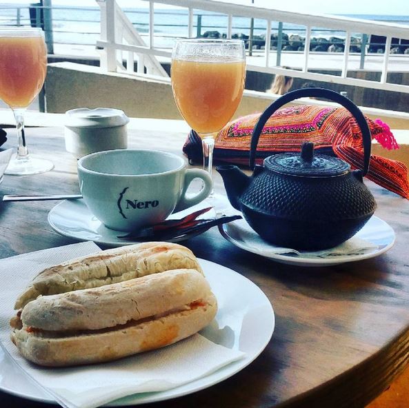 Comermallorca's tweet photo. Qué tal un #desayuno frente al mar? Siempre sientan bien :) #comerfuera #MallorcaFeelings
https://t.co/ti9khgU46Y https://t.co/NakoZ7bH1X