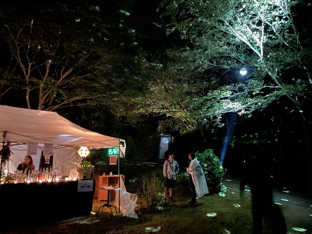 Monkeeeeeeeee's tweet photo. SARU YAMA in nishiizu 3日間奇跡の連続で、最後は全員笑顔で朝日を浴びて大団円を迎えることができました。

スタッフ、関係者の方々、出演者の皆さま、来て頂いた&amp;サポートして頂いた方々、ありがとうございました！PARTY IS NEVER ENDING… https://t.co/jNTdSPaeN3