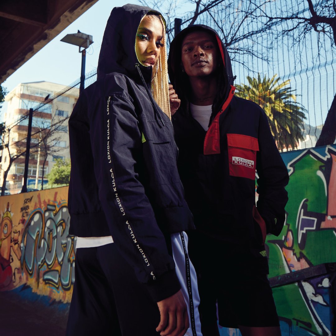 loxionKULcA's tweet photo. From parks to street corners, from Kasi to the Burbs LK @ Dunns
Shop on line: https://t.co/LqfotvEeZX
or at selected stores, limited stock available.
#loxionxdunns #menswear #loxionkulca #dunns #takingbackthestreets #gotitatdunns #menswear #womanswear #summer #streetwear https://t.co/ng305W4FaK