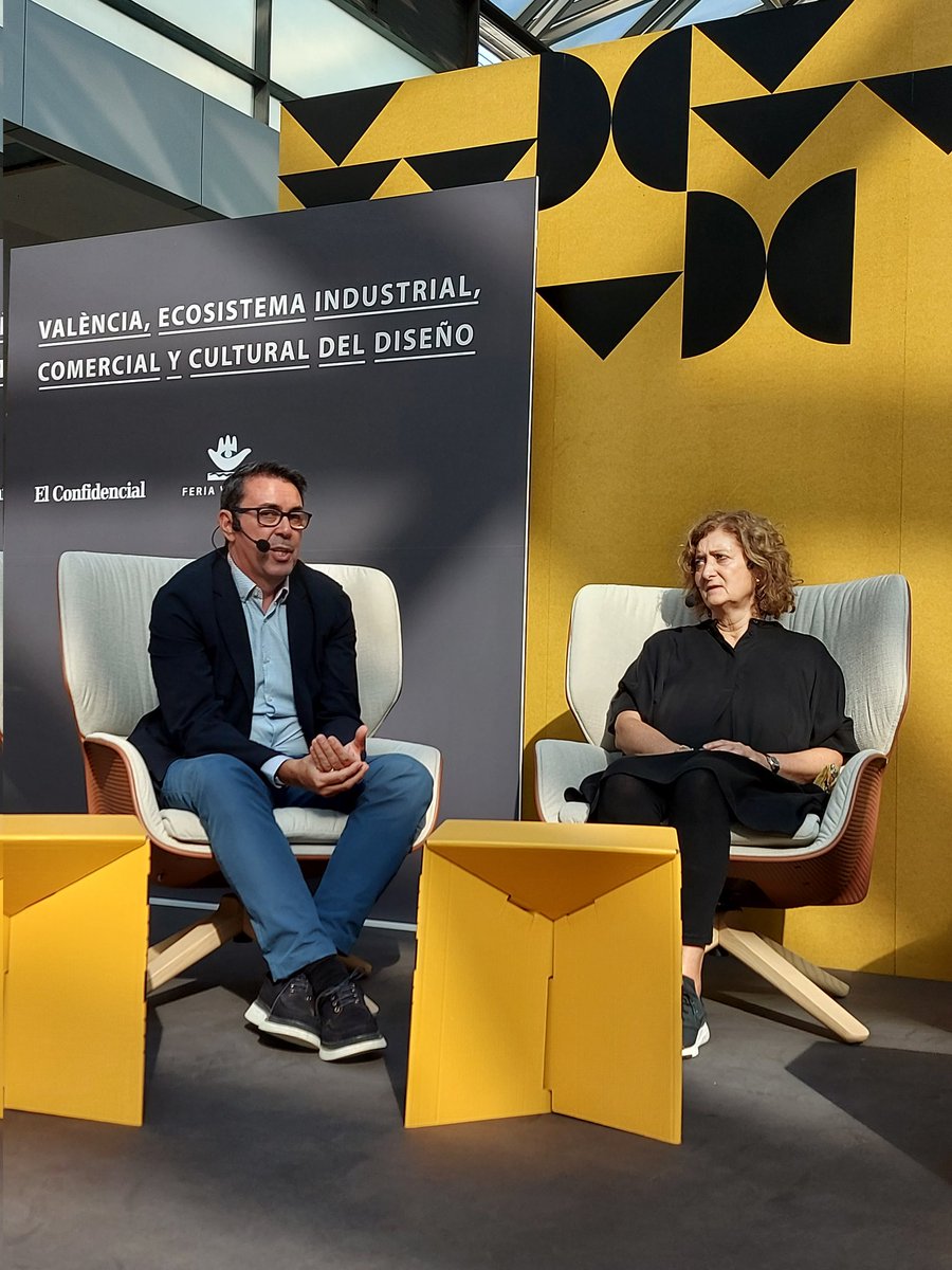 AndreuWorld's tweet photo. Hoy abrimos @habitatvalencia con @elconfidencial hablando sobre València, ecosistema del diseño con  Jesús Llinares, @AndreuWorld Xavi Calvo, @WDCValencia2022, Clara del Portillo  @YONOH, Alejandra @gandiablasco, Maria Fontes @nudegeneration @nude, y Soledat Bergeral @actiu https://t.co/Hj6qVIB5Na