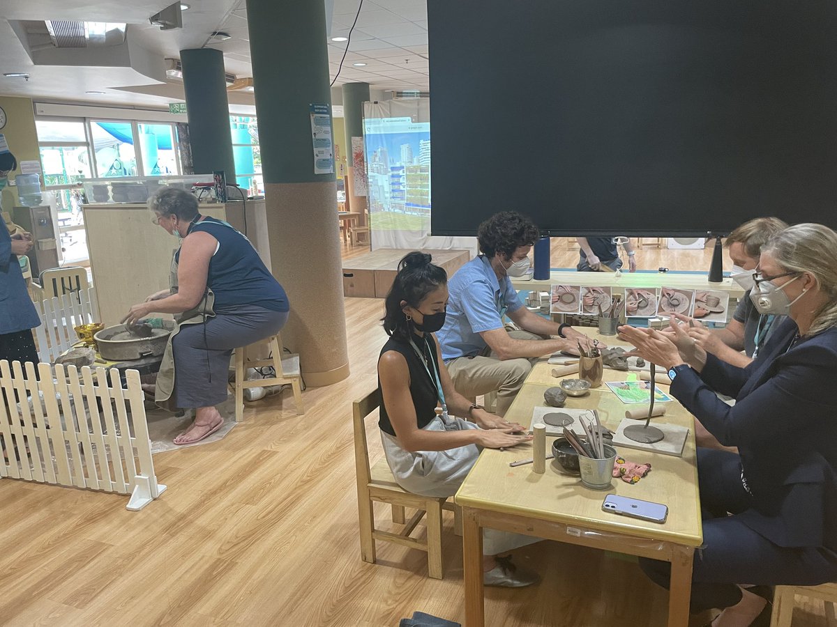 melleytaylor's tweet photo. The best way for our EY Team to lead a meeting @NISTSchool about open inquiry…have the Ts participate &amp; experience “a day in the life of an EY student”. #magicinaction https://t.co/LcYYpK16oi