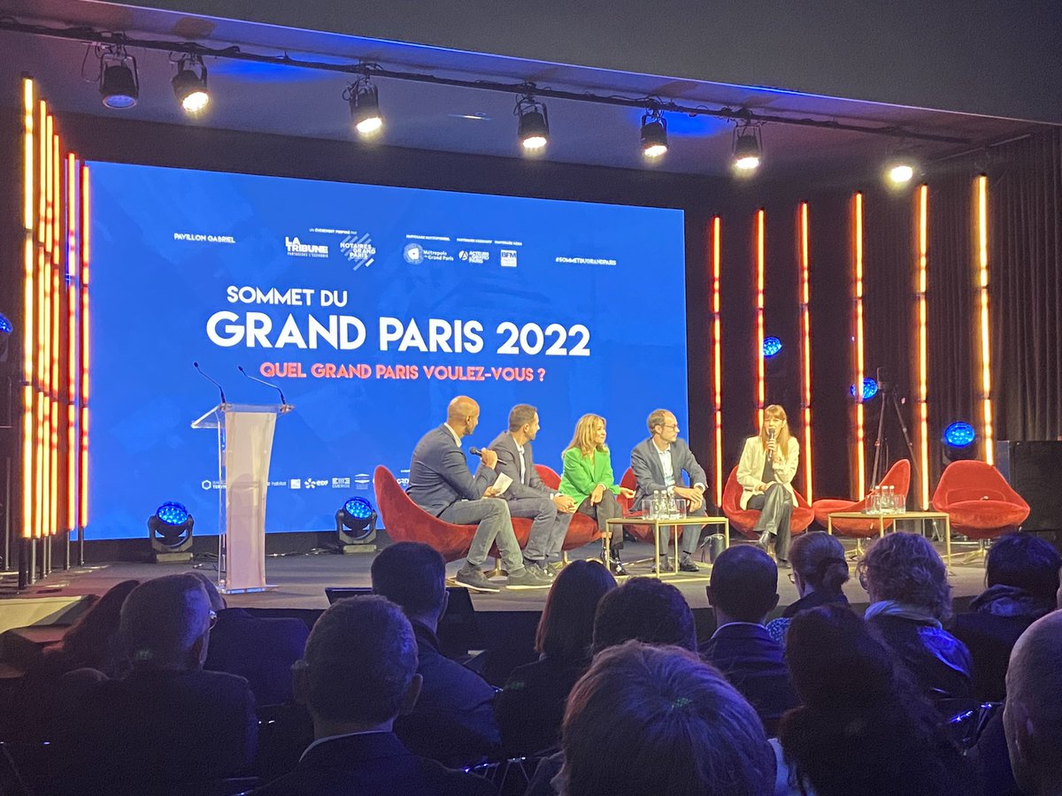 RafMarcadal's tweet photo. #SommetduGrandParis  Sophie Mazoué, directrice RSE #RATP « On émet près de 60 fois moins de gaz à effet de serre lorsque l’on se déplace en métro, RER ou tramway que lorsque l’on prend sa voiture individuelle»  #decarbonation #transportsencommun #transportspublics https://t.co/IrlC4Gx8y3