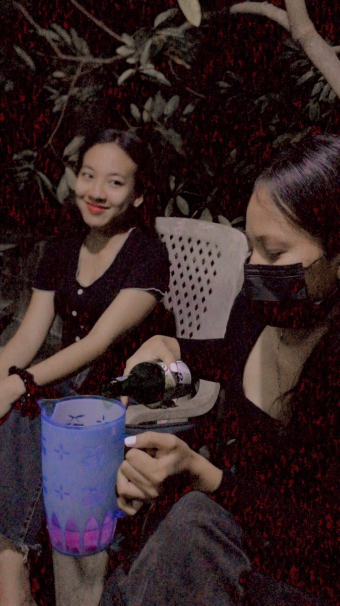 Nnannoy2001's tweet photo. #ระยอง #ปลวกแดง หิวเหล้าจัง https://t.co/fScGFmKuEv