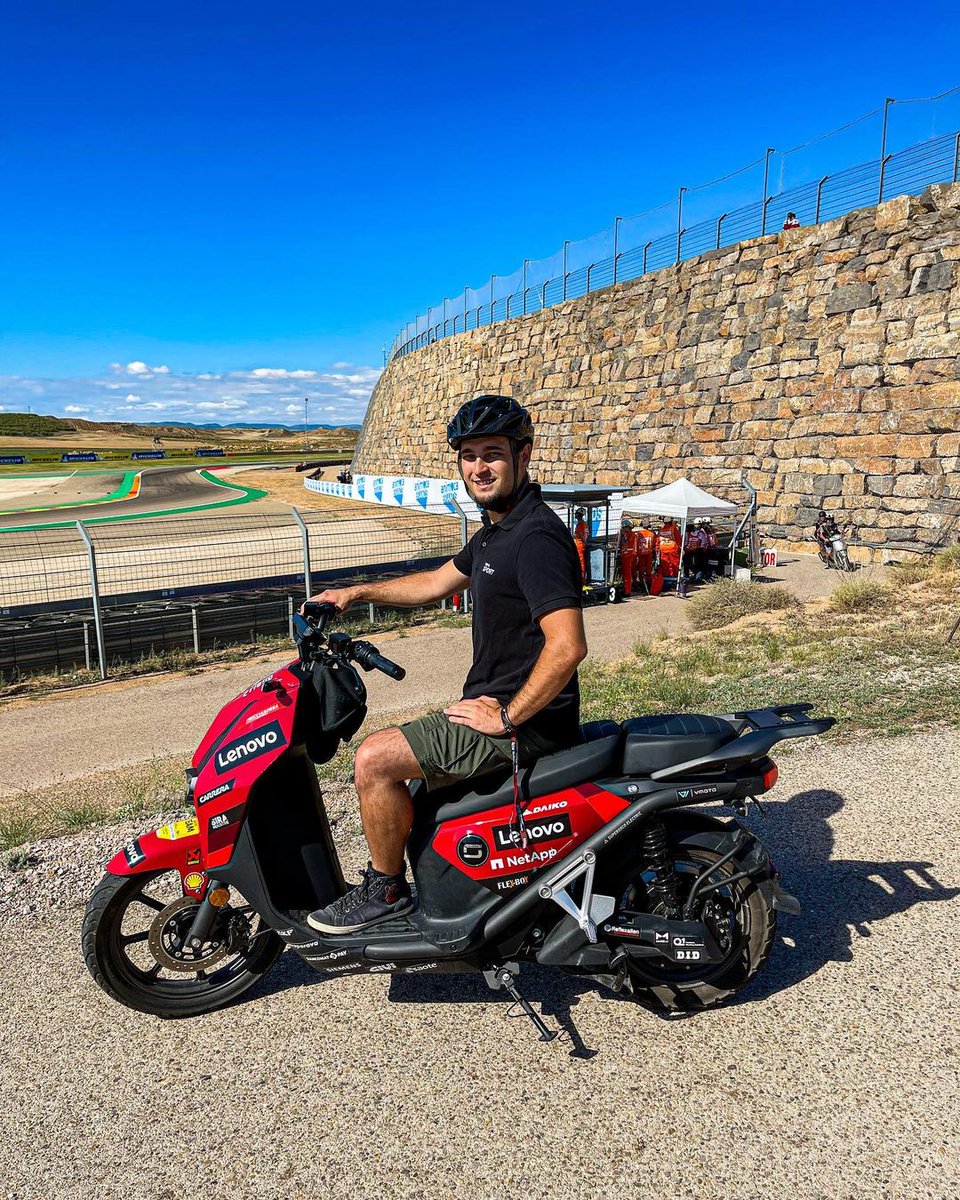 vmotosocouk's tweet photo. 💬 @karelabraham_17: "Now I can say I was officially riding during 2022!" 

#MotoGP #SuperSocoAround #SuperSocoCPx https://t.co/xwB717MHms