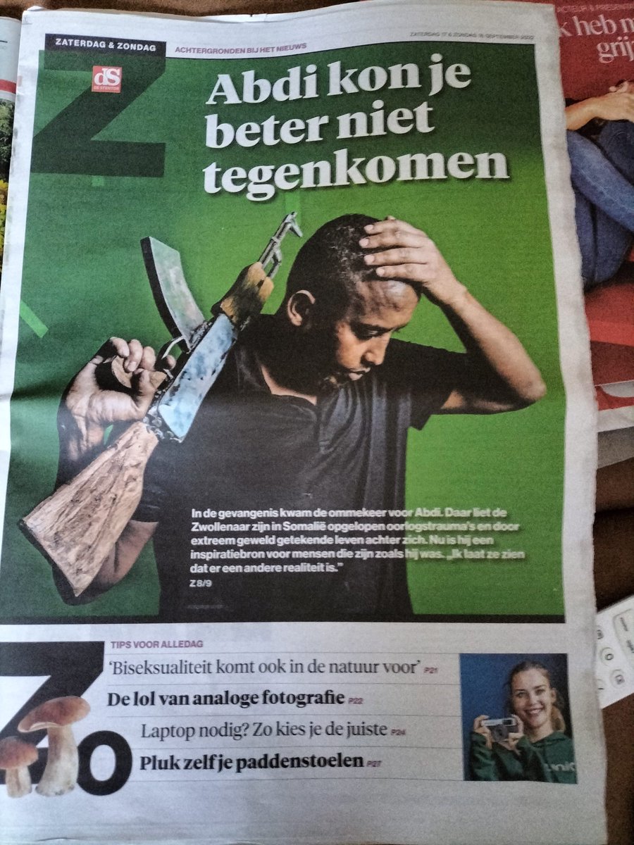FotoRobVoss's tweet photo. Portret Abdi Ali, hij zat jarenlang in de gevangenis. Nu helpt hij lotgenoten en er is een docu van hem gemaakt. @De_Stentor  @dpgmedia_nl  #zwolle #portret tekst: @NiekMegens https://t.co/UY0r64JTh9