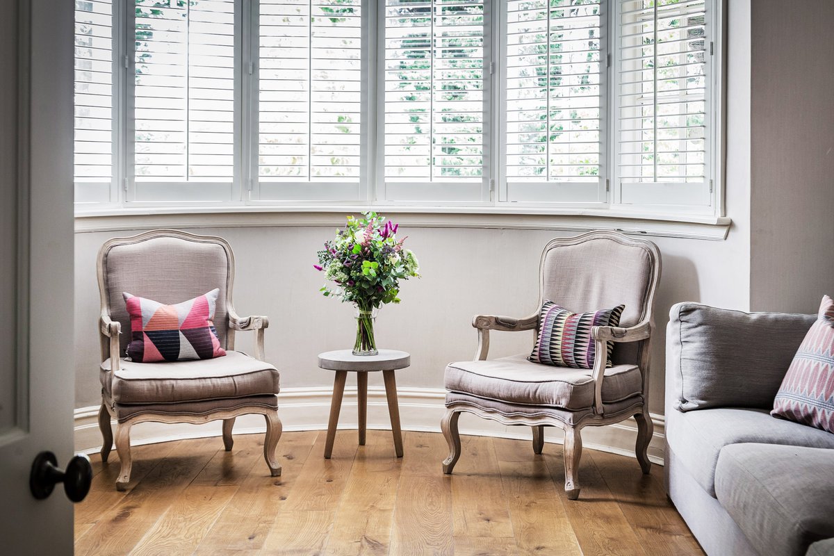 Our latest instruction in #Edenbridge is a cracker! Stunning detail inside, a great garden and ample room for extension! #WeArePlatform #Property #Sales #Kent 

Link: platformproperty.co.uk/property-for-s…