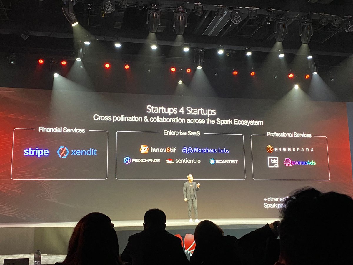 morpheuslabs_io's tweet image. Guess what, our #Business Development Manager, Aaron, is representing #MorpheusLabs in #Bangkok, #Thailand for the:

UNLEASH DIGITAL 
#HUAWEI CONNECT 2022 ..

.. as an invited attendee. Alongside many international dignitaries, major #brands &amp;amp; VCs. 

#Foundation matters 🦾