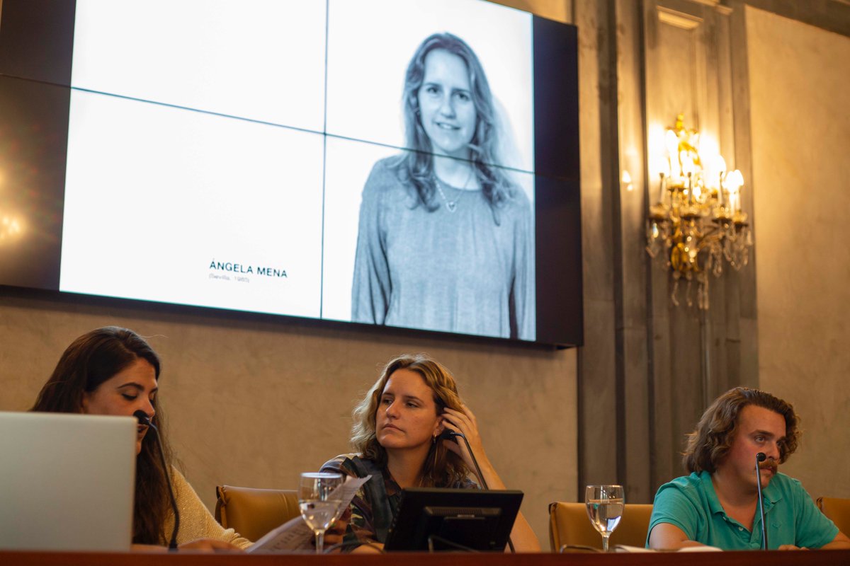 Última mesa redonda #ARTSevilla22, moderada por <a href="/NArrincon/">Noelia Arrincón</a> , la segunda componente del equipo directivo #ARTSevilla

En este encuentro disfrutamos de la pintura-pintura, con <a href="/angelamenam/">Angela Mena</a> #MiguelNúñez y #AndrésAparicio
#UnPensarDistinto #culturasev #exposicion #Sevilla #encuentro