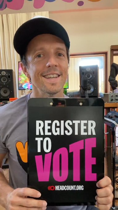 Watch Jason MMRRRaz's leaked NSFW video on TwXstars