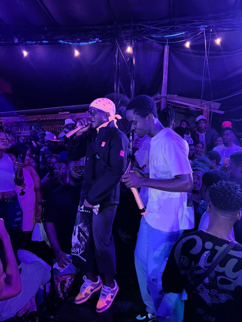 saaboynomusic's tweet photo. Cape coast was loud! @YAWTOG_ ! 
Let’s do this again fam❤️
PS: this movie was brought to you by Hypeman Kelly Blaq 😁❤️ https://t.co/zvHEYVWLeS