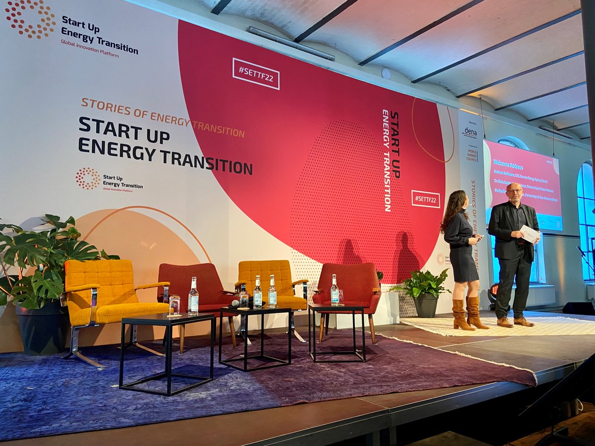 dena_news's tweet photo. We are running the #SETAward for 6 years now. In this time we received applications from +2600 #startups from more than 100 countries. It is a really great global family, heißt @AJK_Kuhlmann das Publikum in Berlin willkommen. #SETTF22 https://t.co/0MISnADZan