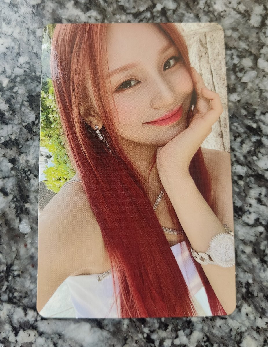 vivizthdonation's tweet photo. เปิดประมูลการ์ด Jewel case ออมจี

เงินทั้งหมดนำไปซัพพอร์ต​อัลบั้มต่อไปของ VIVIZ ค่ะ

เริ่มต้น​ 180 บาท

ปิดประมูลเมื่อไม่มีคนมาประมูลต่อคนล่าสุดภายใน30นาที

#ตลาดนัดบีบีจี #ตลาดนัดviviz https://t.co/zlMhazWMyy