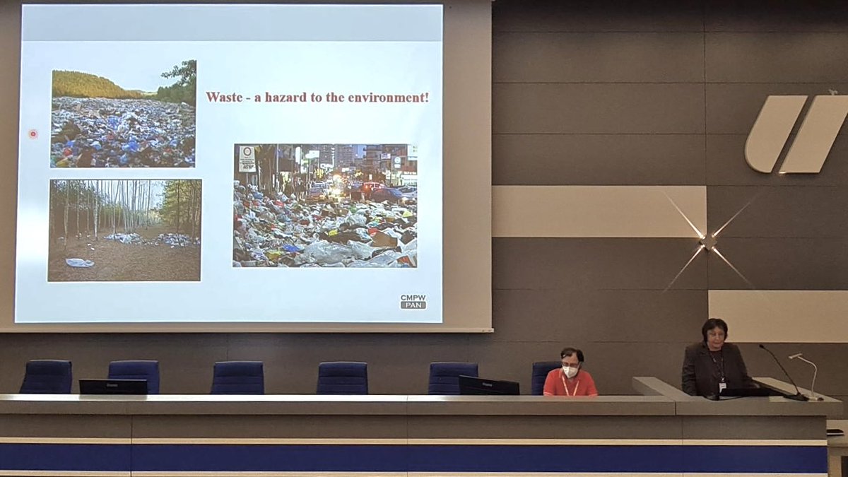 GREEN_MAP_H2020's tweet photo. Kicking off the 2nd session, is dr. Sikorska (CMPW, PAN) with her lecture:
Biodegradability and Compostability of Biobased Polymers 
#Polymers #BiobasedPolymers #Biodegradation #Composting #Sustainability #Horizon2020 https://t.co/K12WWmZxmo